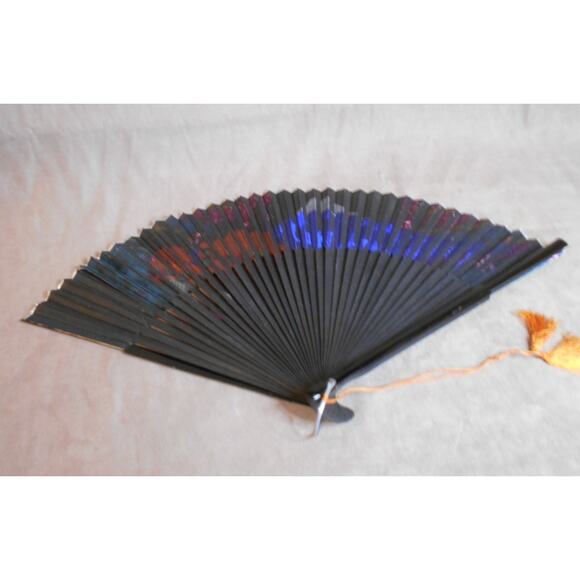 Japanese Folding Hand Fan Mount Fuji Cherry Blossoms Pagoda Hand Painted - Picture 7 of 9